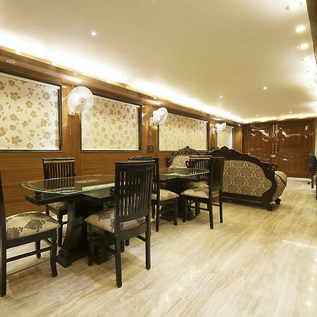 Wood Castle Grand Nova Deli Exterior foto